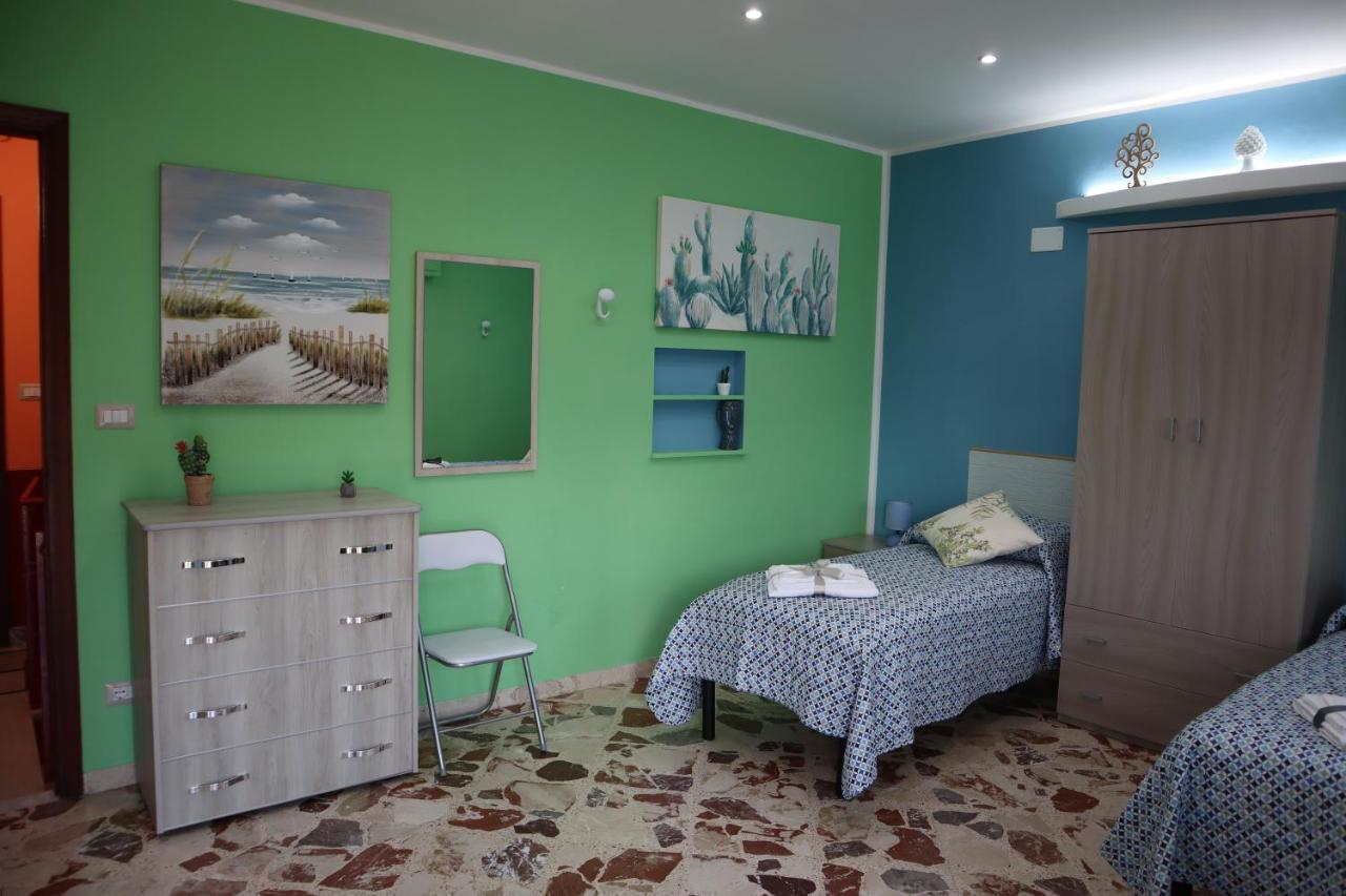San Mauro Castelverde Casa Borgo Borrelloヴィラ エクステリア 写真
