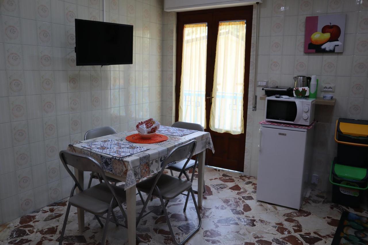 San Mauro Castelverde Casa Borgo Borrelloヴィラ エクステリア 写真